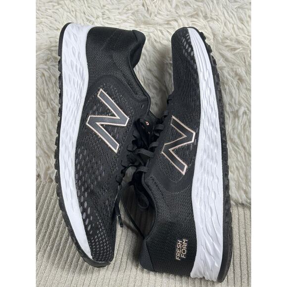 New Balance Fresh Foam Arishi V2 Shoes Womens Size 9.5 Black Running Sneakers - Picture 2 of 8